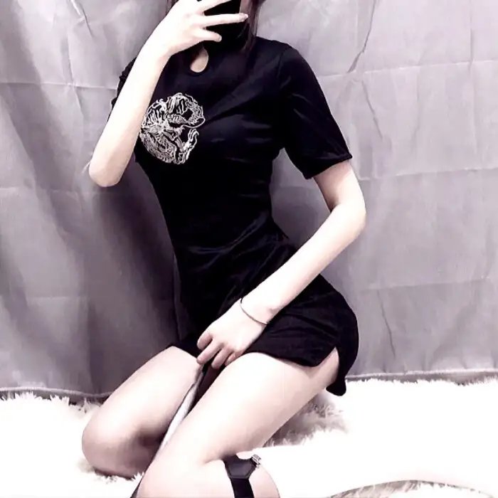 运动鞋